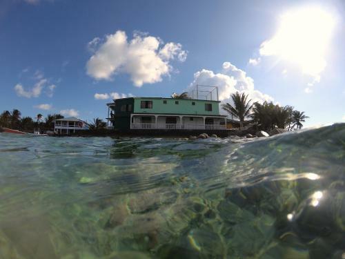 Mimundo Corn Island Hostel