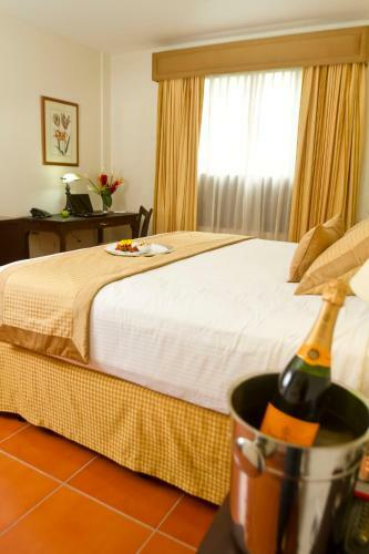 Hotel Los Portales