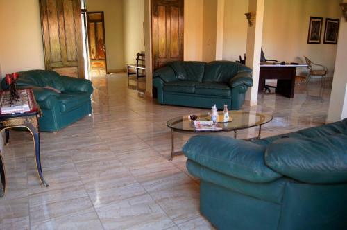 Posada La Residencia Inn