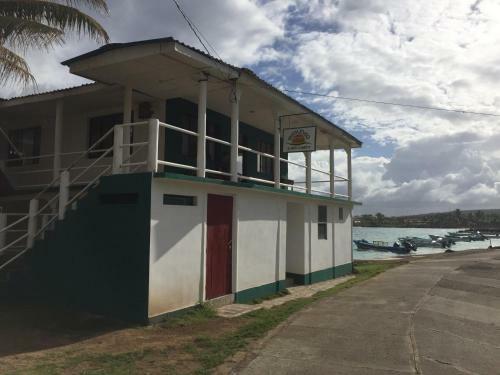 Mimundo Corn Island Hostel