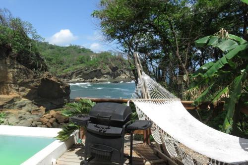 Shankton Harbor - Luxury Private Beach House