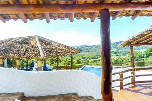 Pelican Eyes: Villa Coral II