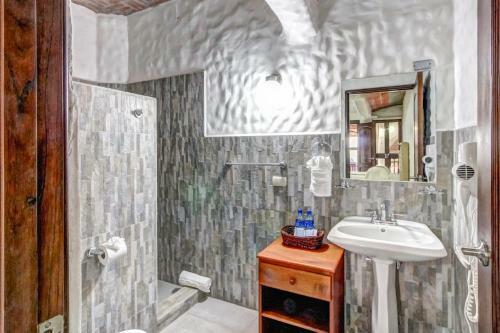 Pelican Eyes: Villa Coral II