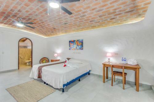 Pelican Eyes: Villa Coral II