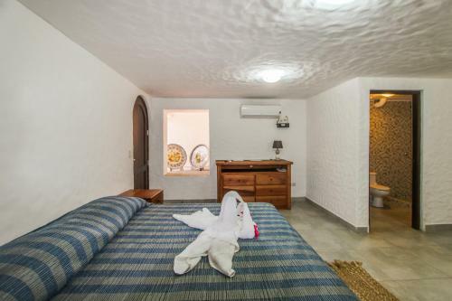 Pelican Eyes: Villa Coral II