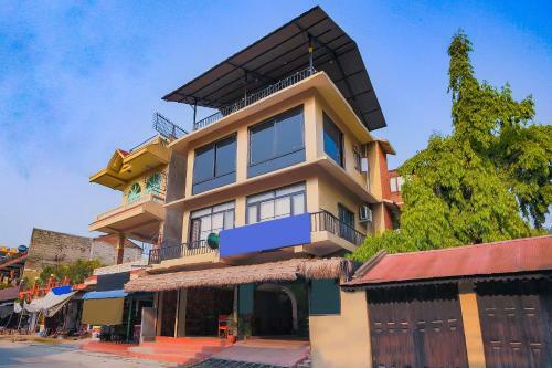 Hotel Oyo 336 Sauraha Durbar