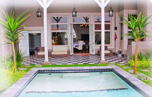 Hostal 1932 House Bed And Breakfast