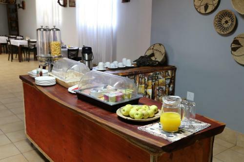 Hostal Mango Guest House