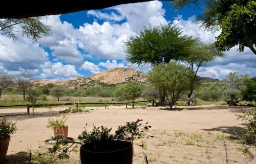 Hostal Camp Mara