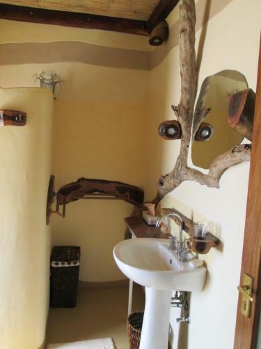 Hostal Camp Mara
