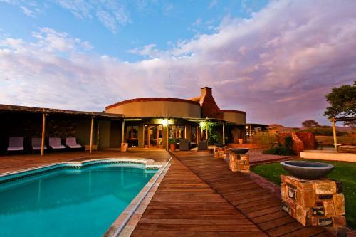 We Kebi Safari Lodge