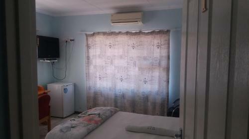 Hostal Grandmike Guesthouse