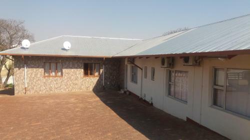 Hostal Grandmike Guesthouse