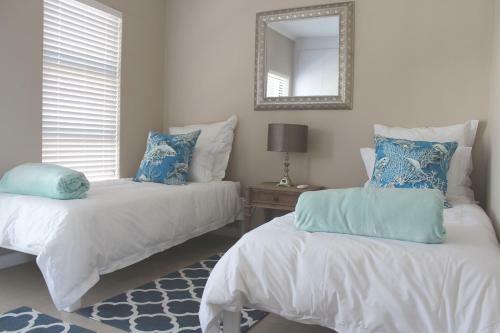Modern Apartment - Riverlet 12