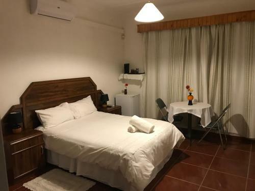 Bed & Breakfast Yoieli Guest House
