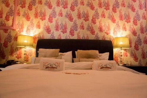 Hostal A-z Boutique Guesthouse