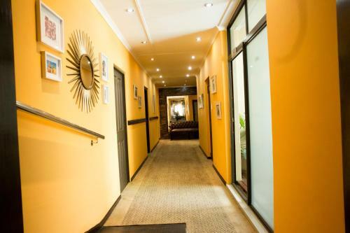 Hostal A-z Boutique Guesthouse