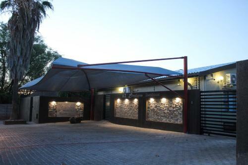 Hostal A-z Boutique Guesthouse