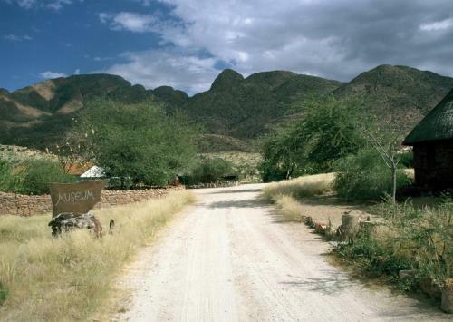 Etusis Lodge