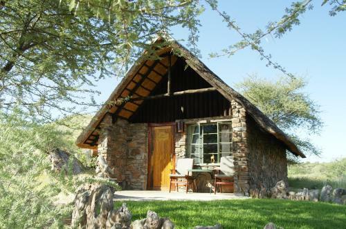 Etusis Lodge