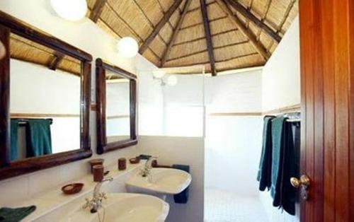 Huab Lodge & Bush Spa