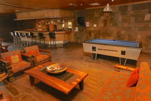 Stoney's Country Hotel