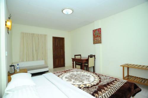 Bawga Theiddhi Hotel (kyike Hti Yoe)