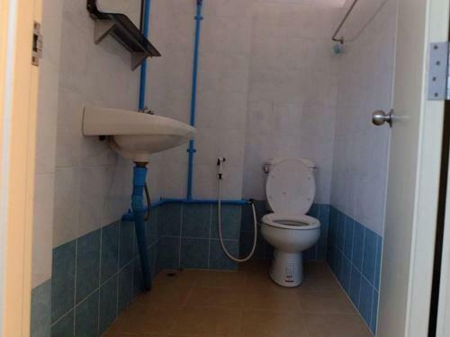 Penguin Hotel Kawthaung