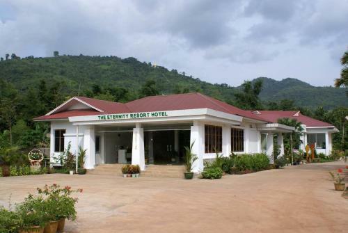 Hotel The Eternity Resort