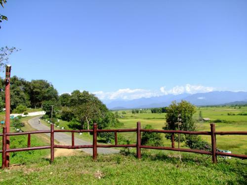 Lodge Putao Trekking House