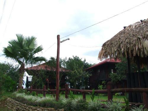 Lodge Putao Trekking House
