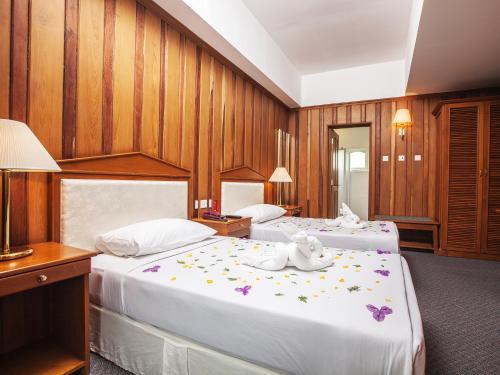Hotel Aye Thar Yar Golf Resort