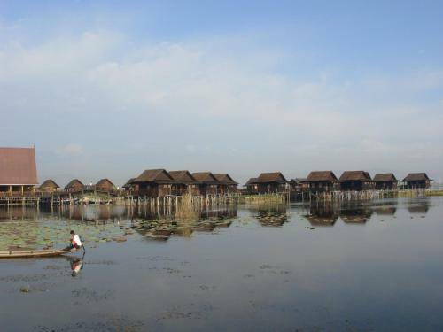 Hotel Golden Island Cottages Nampan