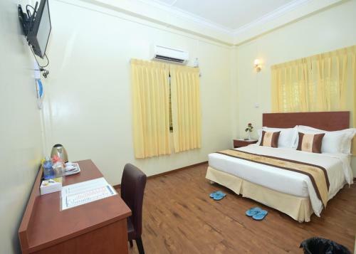 Hpa-an River View Motel