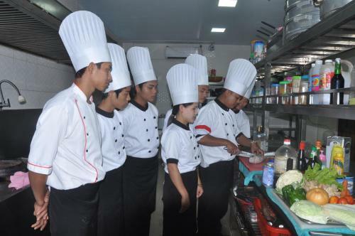 Hotel Taw Win Yadanar
