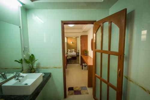 Green Land Motel