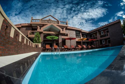 Hotel Royal Aykare Lodge