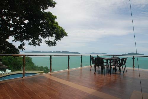 Victoria Cliff Hotel & Resort