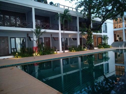 Bt Bay Hotel