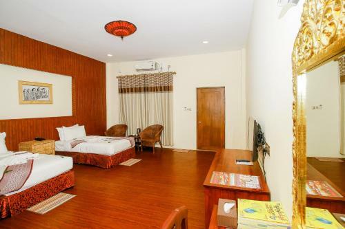 Hotel Royal Emerald River View Resort