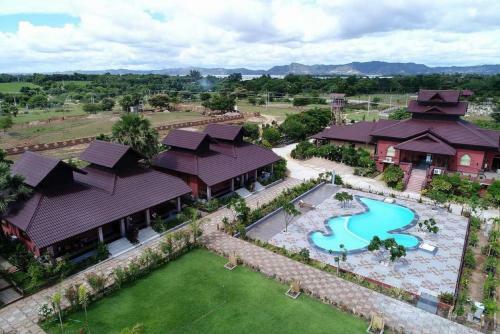 Cherry Bagan Hotel