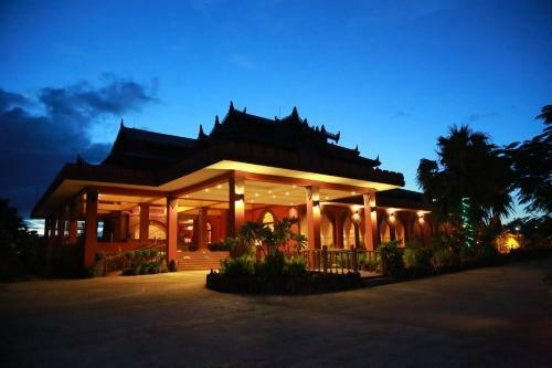Gracious Bagan Hotel