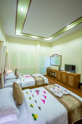 Gracious Bagan Hotel
