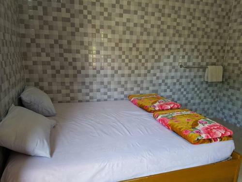 Hostal Lann Guest House - Burmese Only