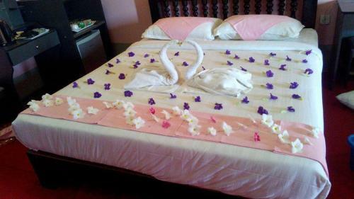 Hotel Than Lwin Paradise