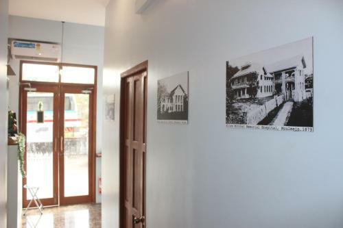 Hotel The Old Moulmein Hostel