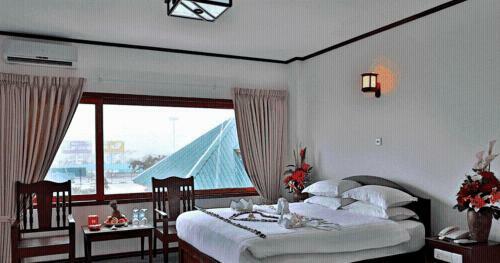 Posada Shwe Pyi 115 Miles