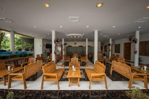 Thiri Mingalar Hotel