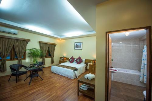 Crown Prince Hotel