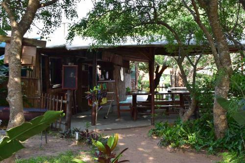 Gamboozini Lodge